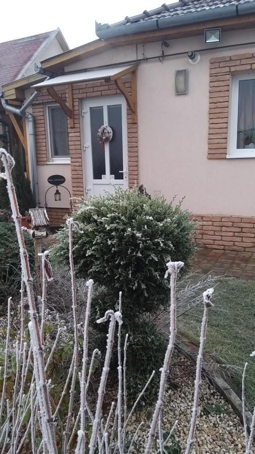Édenkert Apartmanház Kisvárda Exterior foto